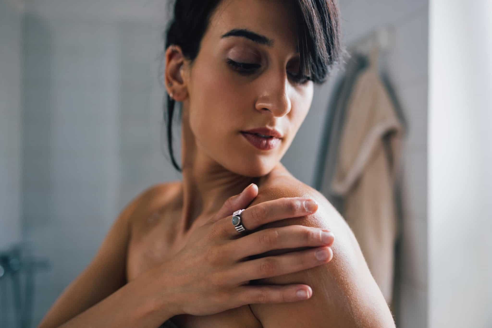 What Causes Back Acne Treating Female Bacne Pandia Health